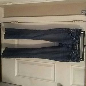 Skinny boot jean. Size 00